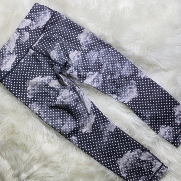 Lululemon Wunder Under Crop Leggings - Picture 13 of 13